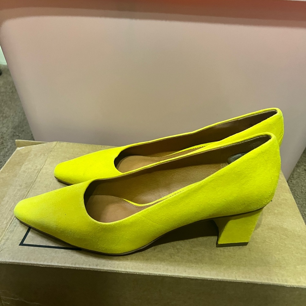 Yellow Sarto By Franco Heels Suade